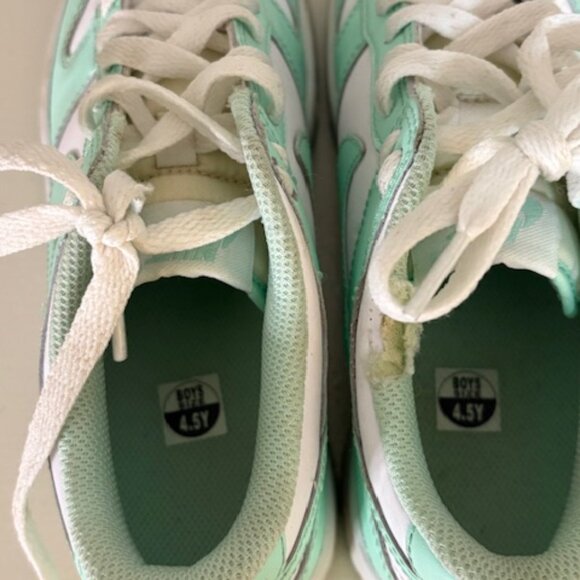 Nike Dunk Low (Mint/White) – Boys Size 4.5 - Picture 2 of 6